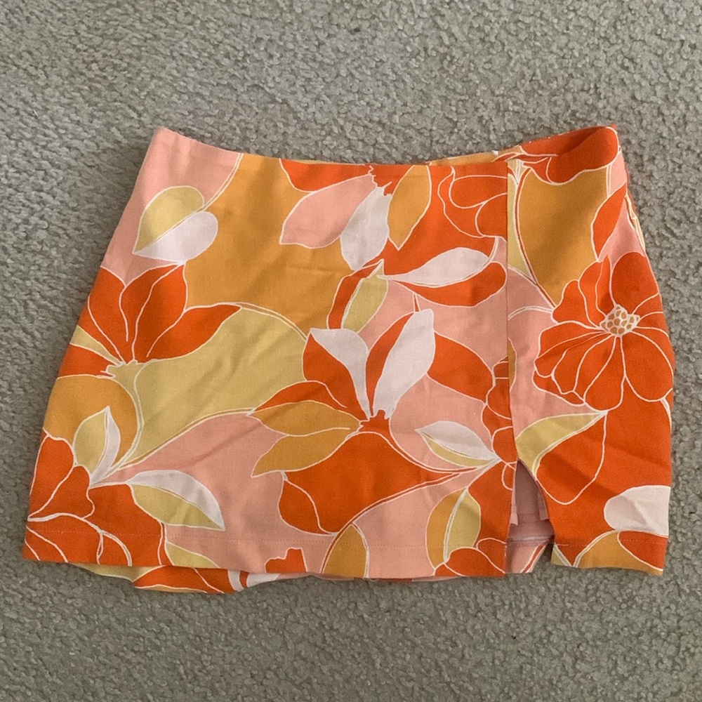 skirt from boutique opal and oak! size MEDIUM!